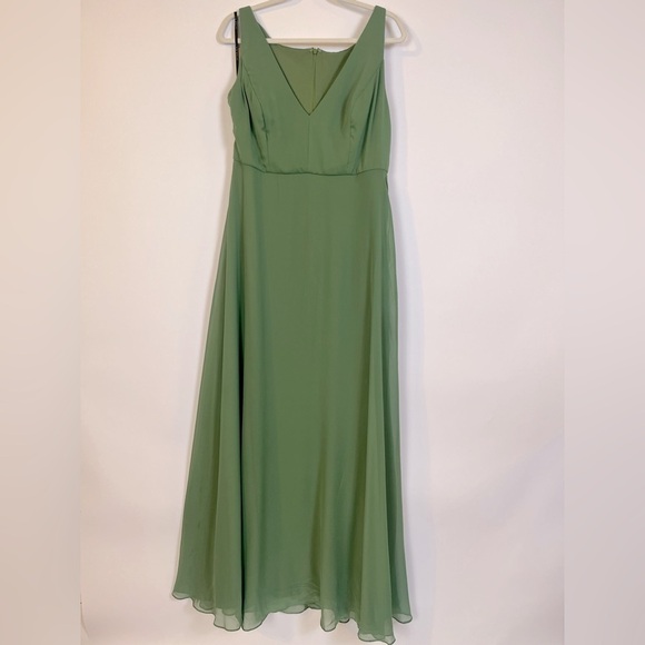 Dessy Collection- DEEP V-NECK CHIFFON MAXI DRESS - Picture 6 of 15